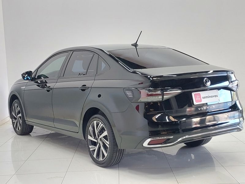 Volkswagen VIRTUS 1.0 200 TSI HIGHLINE AUTOMÁTICO 2023/2023 BETIOLO NOVOS E SEMINOVOS LAJEADO / Carros no Vale