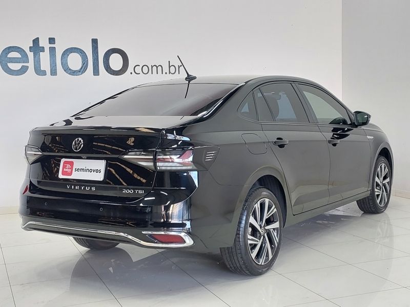 Volkswagen VIRTUS 1.0 200 TSI HIGHLINE AUTOMÁTICO 2023/2023 BETIOLO NOVOS E SEMINOVOS LAJEADO / Carros no Vale
