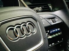 Audi Q5 2.0 45 TFSI GASOLINA S-LINE QUATTRO S TRONIC 2023/2023 CASTELLAN E TOMAZONI MOTORS CAXIAS DO SUL / Carros no Vale