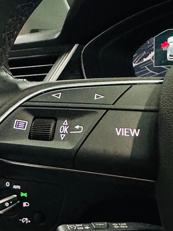 Audi Q5 2.0 45 TFSI GASOLINA S-LINE QUATTRO S TRONIC 2023/2023 CASTELLAN E TOMAZONI MOTORS CAXIAS DO SUL / Carros no Vale