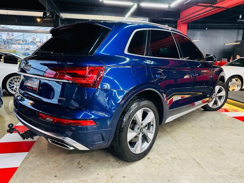 Audi Q5 2.0 45 TFSI GASOLINA S-LINE QUATTRO S TRONIC 2023/2023 CASTELLAN E TOMAZONI MOTORS CAXIAS DO SUL / Carros no Vale