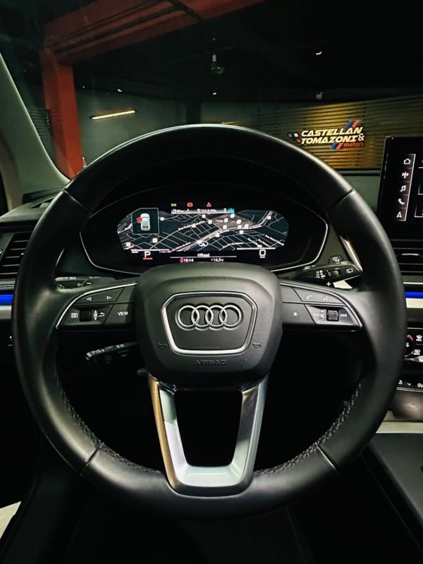 Audi Q5 2.0 45 TFSI GASOLINA S-LINE QUATTRO S TRONIC 2023/2023 CASTELLAN E TOMAZONI MOTORS CAXIAS DO SUL / Carros no Vale