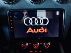 Audi TT 2.0 TFSI COUPÉ 16V GASOLINA 2P S-TRONIC 2011/2012 CASTELLAN E TOMAZONI MOTORS CAXIAS DO SUL / Carros no Vale