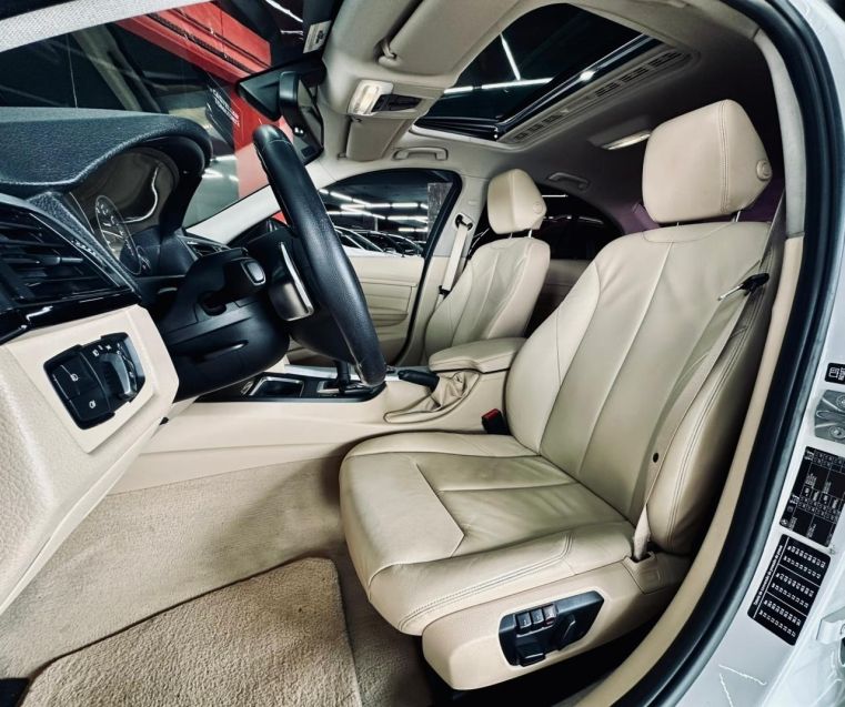 BMW 328i 2.0 SPORT GP 16V GASOLINA 4P AUTOMÁTICO 2013/2013 CASTELLAN E TOMAZONI MOTORS CAXIAS DO SUL / Carros no Vale