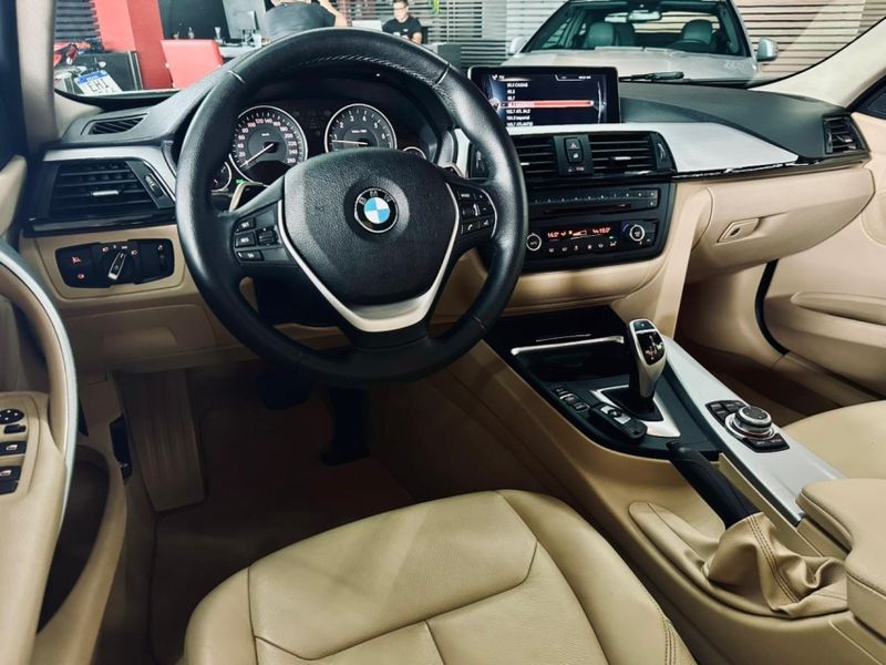 BMW 328i 2.0 SPORT GP 16V GASOLINA 4P AUTOMÁTICO 2013/2013 CASTELLAN E TOMAZONI MOTORS CAXIAS DO SUL / Carros no Vale