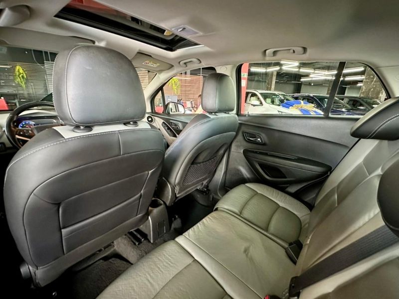 Chevrolet TRACKER 1.8 MPFI LTZ 4X2 16V FLEX 4P AUTOMÁTICO 2015/2015 CASTELLAN E TOMAZONI MOTORS CAXIAS DO SUL / Carros no Vale