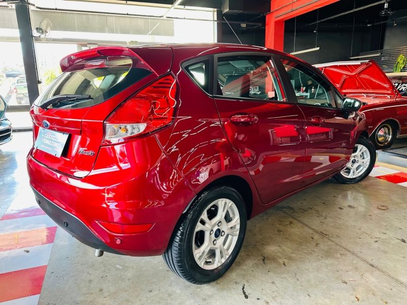 Ford FIESTA 1.6 SEL HATCH 16V FLEX 4P POWERSHIFT 2017/2017 CASTELLAN E TOMAZONI MOTORS CAXIAS DO SUL / Carros no Vale
