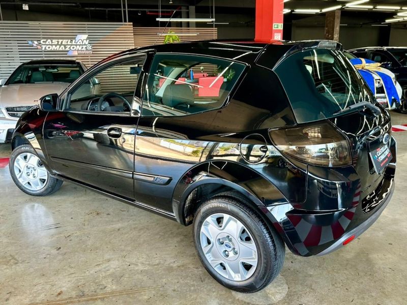 Ford KA 1.0 MPI 8V FLEX 2P MANUAL 2012/2012 CASTELLAN E TOMAZONI MOTORS CAXIAS DO SUL / Carros no Vale