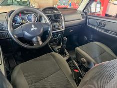 Mitsubishi PAJERO TR4 2.0 4X4 16V 140CV FLEX 4P MANUAL 2011/2012 CASTELLAN E TOMAZONI MOTORS CAXIAS DO SUL / Carros no Vale