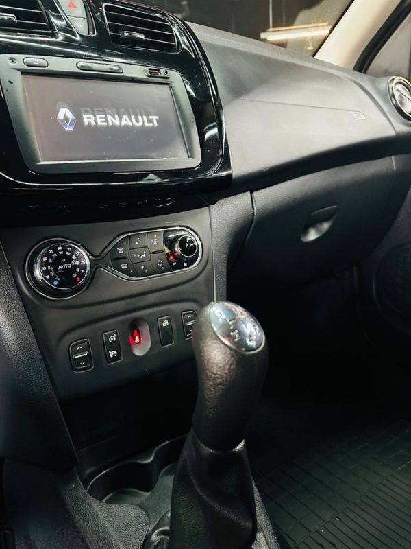 Renault SANDERO 1.6 16V SCE FLEX STEPWAY DYNAMIQUE MANUAL 2018/2019 CASTELLAN E TOMAZONI MOTORS CAXIAS DO SUL / Carros no Vale