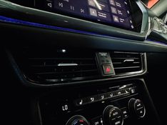 Volkswagen TAOS 1.4 250 TSI TOTAL FLEX HIGHLINE AUTOMÁTICO 2022/2022 CASTELLAN E TOMAZONI MOTORS CAXIAS DO SUL / Carros no Vale