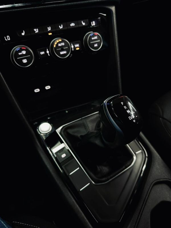 Volkswagen TAOS 1.4 250 TSI TOTAL FLEX HIGHLINE AUTOMÁTICO 2022/2022 CASTELLAN E TOMAZONI MOTORS CAXIAS DO SUL / Carros no Vale