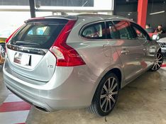 Volvo V60 2.0 T5 MOMENTUM TURBO GASOLINA 4P AUTOMÁTICO 2016/2016 CASTELLAN E TOMAZONI MOTORS CAXIAS DO SUL / Carros no Vale
