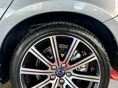 Volvo V60 2.0 T5 MOMENTUM TURBO GASOLINA 4P AUTOMÁTICO 2016/2016 CASTELLAN E TOMAZONI MOTORS CAXIAS DO SUL / Carros no Vale
