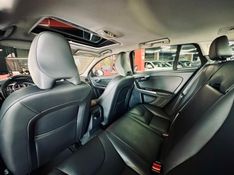 Volvo V60 2.0 T5 MOMENTUM TURBO GASOLINA 4P AUTOMÁTICO 2016/2016 CASTELLAN E TOMAZONI MOTORS CAXIAS DO SUL / Carros no Vale