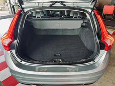 Volvo V60 2.0 T5 MOMENTUM TURBO GASOLINA 4P AUTOMÁTICO 2016/2016 CASTELLAN E TOMAZONI MOTORS CAXIAS DO SUL / Carros no Vale