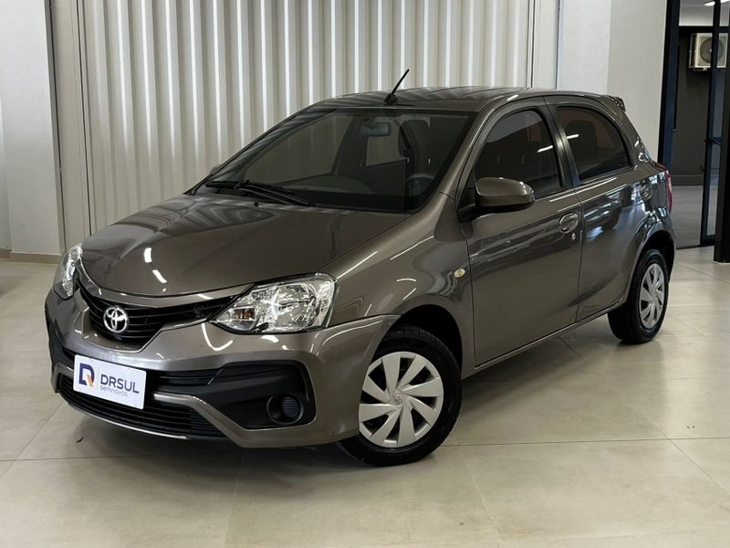 Toyota ETIOS 1.5 XS 16V FLEX 4P AUTOMÁTICO 2017/2018 DRSUL SEMINOVOS CAXIAS DO SUL – LAJEADO – SANTA CRUZ DO SUL / Carros no Vale