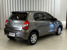 Toyota ETIOS 1.5 XS 16V FLEX 4P AUTOMÁTICO 2017/2018 DRSUL SEMINOVOS CAXIAS DO SUL – LAJEADO – SANTA CRUZ DO SUL / Carros no Vale