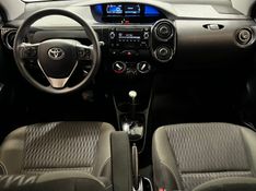Toyota ETIOS 1.5 XS 16V FLEX 4P AUTOMÁTICO 2017/2018 DRSUL SEMINOVOS CAXIAS DO SUL – LAJEADO – SANTA CRUZ DO SUL / Carros no Vale