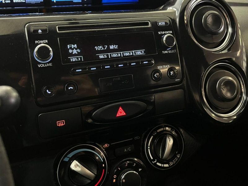 Toyota ETIOS 1.5 XS 16V FLEX 4P AUTOMÁTICO 2017/2018 DRSUL SEMINOVOS CAXIAS DO SUL – LAJEADO – SANTA CRUZ DO SUL / Carros no Vale