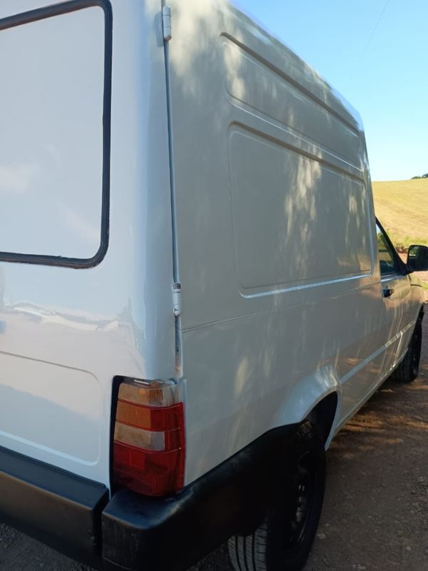 Fiat FIORINO 1.3 MPI FURGÃO 8V FLEX 2P MANUAL 2013/2013 CAMINHÕES & CAMIONETAS PASSO FUNDO / Carros no Vale