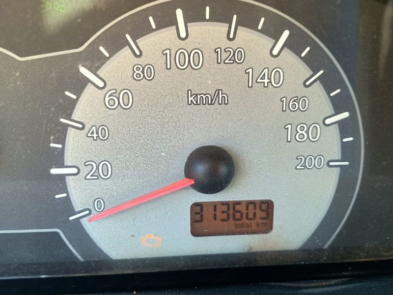 Fiat FIORINO 1.3 MPI FURGÃO 8V FLEX 2P MANUAL 2013/2013 CAMINHÕES & CAMIONETAS PASSO FUNDO / Carros no Vale