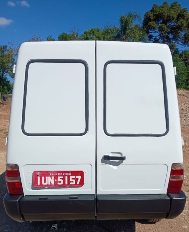 Fiat FIORINO 1.3 MPI FURGÃO 8V FLEX 2P MANUAL 2013/2013 CAMINHÕES & CAMIONETAS PASSO FUNDO / Carros no Vale