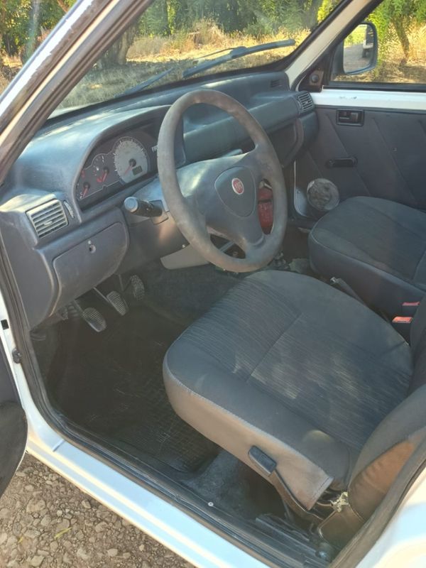 Fiat FIORINO 1.3 MPI FURGÃO 8V FLEX 2P MANUAL 2013/2013 CAMINHÕES & CAMIONETAS PASSO FUNDO / Carros no Vale