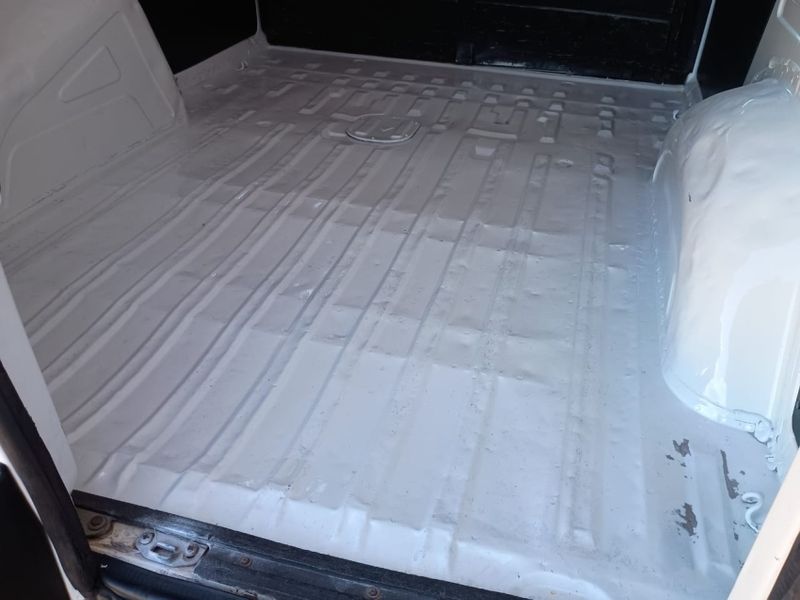 Fiat FIORINO 1.3 MPI FURGÃO 8V FLEX 2P MANUAL 2013/2013 CAMINHÕES & CAMIONETAS PASSO FUNDO / Carros no Vale