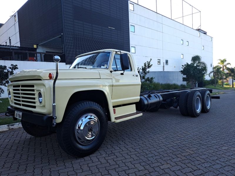 Ford F-22000 F 22 000 6×4 Reduzido 1982/1982 CAMINHÕES & CAMIONETAS PASSO FUNDO / Carros no Vale