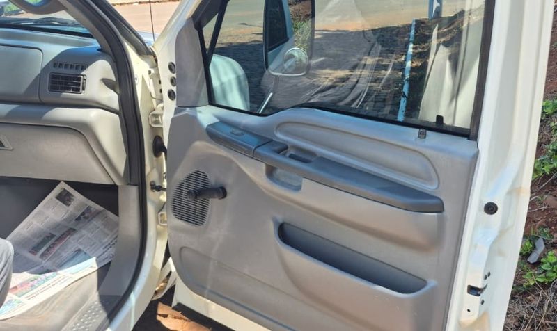 Ford F-350 3.9 TURBO INTERCOOLER DIESEL 2P MANUAL 2009/2009 CAMINHÕES & CAMIONETAS PASSO FUNDO / Carros no Vale