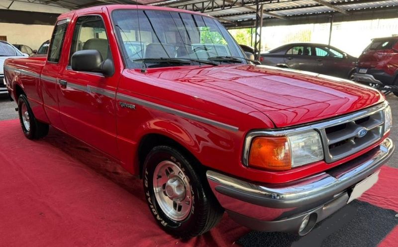 Ford RANGER 4.0 STX 4X2 CE V6 12V GASOLINA 2P MANUAL 1996/1997 CAMINHÕES & CAMIONETAS PASSO FUNDO / Carros no Vale