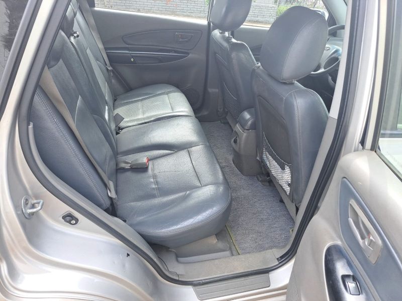 Hyundai TUCSON 2.0 MPFI GL 16V 142CV 2WD GASOLINA 4P AUTOMÁTICO 2009/2010 CAMINHÕES & CAMIONETAS PASSO FUNDO / Carros no Vale