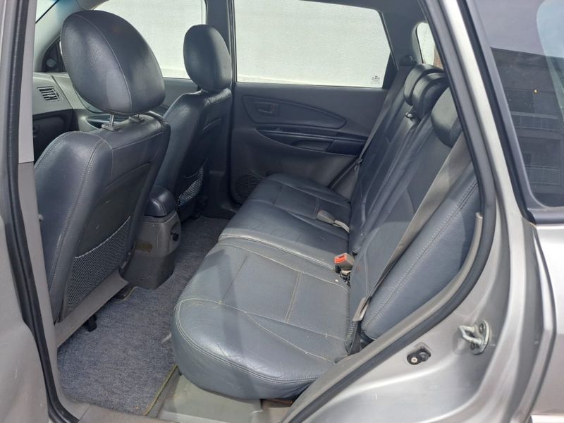 Hyundai TUCSON 2.0 MPFI GL 16V 142CV 2WD GASOLINA 4P AUTOMÁTICO 2009/2010 CAMINHÕES & CAMIONETAS PASSO FUNDO / Carros no Vale