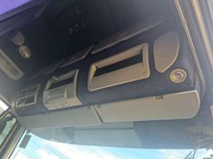 Iveco Stralis 480 STRALIS 800-S44T TB 6×2 2013/2013 CAMINHÕES & CAMIONETAS PASSO FUNDO / Carros no Vale