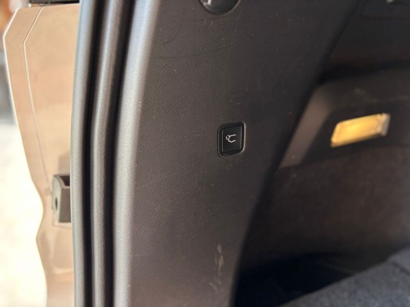 JEEP COMMANDER 1.3 T270 TURBO FLEX OVERLAND AT6 2022/2022 CAMINHÕES & CAMIONETAS PASSO FUNDO / Carros no Vale