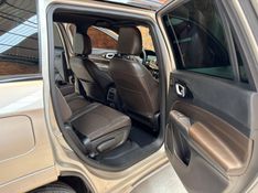 JEEP COMMANDER 1.3 T270 TURBO FLEX OVERLAND AT6 2022/2022 CAMINHÕES & CAMIONETAS PASSO FUNDO / Carros no Vale