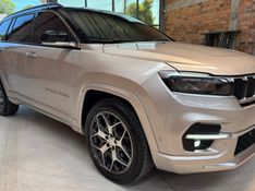 JEEP COMMANDER 1.3 T270 TURBO FLEX OVERLAND AT6 2022/2022 CAMINHÕES & CAMIONETAS PASSO FUNDO / Carros no Vale