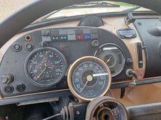 Mercedes-Benz 1113 L-1113 4×2 Graneleiro 1981/1981 CAMINHÕES & CAMIONETAS PASSO FUNDO / Carros no Vale