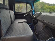 Mercedes-Benz 1518 L-1518 3-Eixos 2p Chassi 1989/1989 CAMINHÕES & CAMIONETAS PASSO FUNDO / Carros no Vale