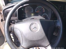 Mercedes-Benz Accelo 1016 2p Baú 2013/2013 CAMINHÕES & CAMIONETAS PASSO FUNDO / Carros no Vale