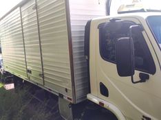 Mercedes-Benz Accelo 1016 2p Baú 2013/2013 CAMINHÕES & CAMIONETAS PASSO FUNDO / Carros no Vale