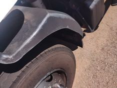 Mercedes-Benz Accelo 1016 2p Baú 2013/2013 CAMINHÕES & CAMIONETAS PASSO FUNDO / Carros no Vale