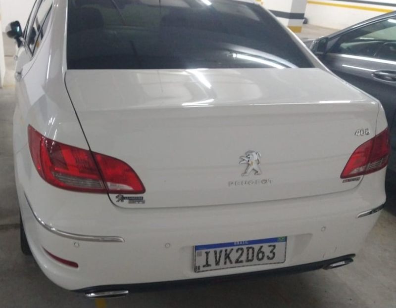 Peugeot 408 1.6 GRIFFE 16V TURBO GASOLINA 4P AUTOMÁTICO 2013/2014 CAMINHÕES & CAMIONETAS PASSO FUNDO / Carros no Vale