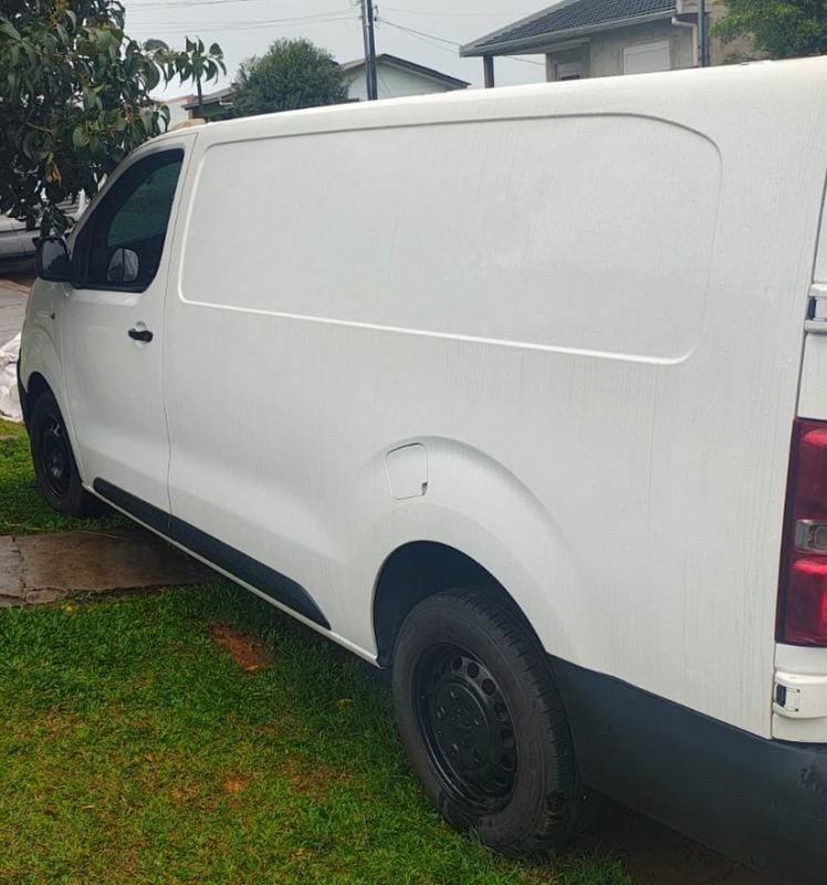 Peugeot EXPERT 1.6 BLUEHDI DIESEL BUSINESS MANUAL 2017/2018 CAMINHÕES & CAMIONETAS PASSO FUNDO / Carros no Vale