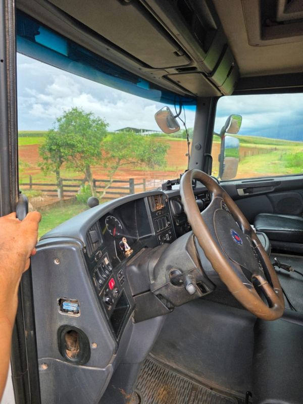 Scania G 440 G-440 A 6×4 2018/2018 CAMINHÕES & CAMIONETAS PASSO FUNDO / Carros no Vale