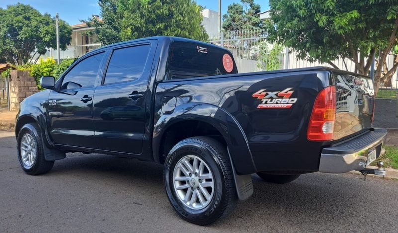 Toyota HILUX 3.0 SRV 4X4 CD 16V TURBO INTERCOOLER DIESEL 4P AUTOMÁTICO 2009/2009 CAMINHÕES & CAMIONETAS PASSO FUNDO / Carros no Vale Toyota HILUX 3.0 SRV 4X4 CD 16V TURBO INTERCOOLER DIESEL 4P AUTOMÁTICO 2009/2009 CAMINHÕES & CAMIONETAS PASSO FUNDO / Carros no Vale