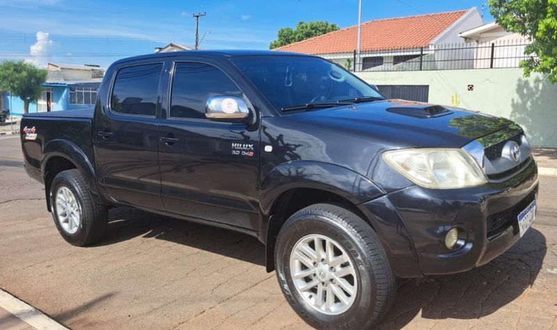 Toyota HILUX 3.0 SRV 4X4 CD 16V TURBO INTERCOOLER DIESEL 4P AUTOMÁTICO 2009/2009 CAMINHÕES & CAMIONETAS PASSO FUNDO / Carros no Vale Toyota HILUX 3.0 SRV 4X4 CD 16V TURBO INTERCOOLER DIESEL 4P AUTOMÁTICO 2009/2009 CAMINHÕES & CAMIONETAS PASSO FUNDO / Carros no Vale