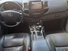 Toyota HILUX 3.0 SRV 4X4 CD 16V TURBO INTERCOOLER DIESEL 4P AUTOMÁTICO 2009/2009 CAMINHÕES & CAMIONETAS PASSO FUNDO / Carros no Vale