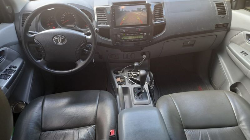 Toyota HILUX 3.0 SRV 4X4 CD 16V TURBO INTERCOOLER DIESEL 4P AUTOMÁTICO 2009/2009 CAMINHÕES & CAMIONETAS PASSO FUNDO / Carros no Vale Toyota HILUX 3.0 SRV 4X4 CD 16V TURBO INTERCOOLER DIESEL 4P AUTOMÁTICO 2009/2009 CAMINHÕES & CAMIONETAS PASSO FUNDO / Carros no Vale